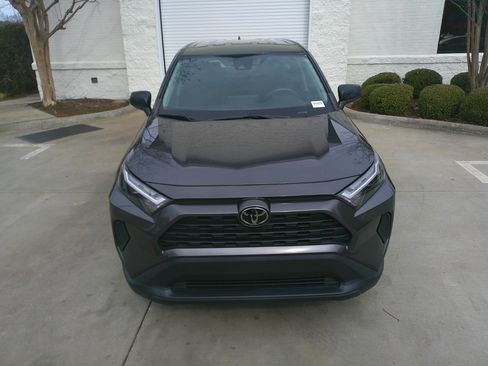 Used 2023 Toyota RAV4 LE image 3