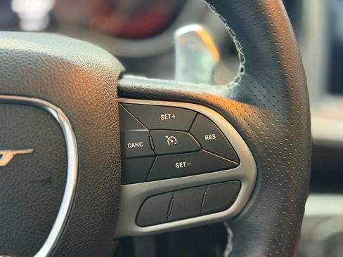 Used 2019 Dodge Challenger SRT Hellcat Redeye image 23