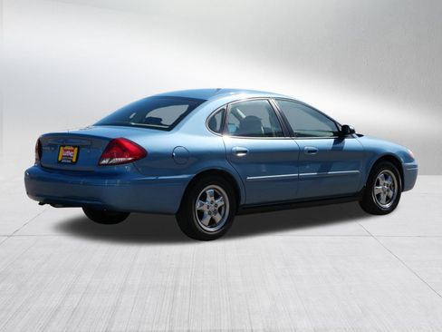 Used 2007 Ford Taurus SE FWD image 7