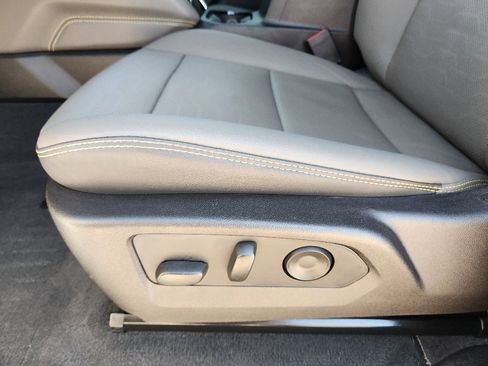 Used 2025 Chevrolet Colorado ZR2 w/ Technology Package image 28