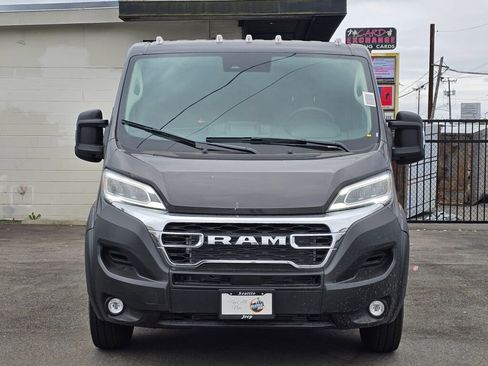 New 2025 RAM ProMaster 2500 w/ Quick Order Package 22G SLT image 3