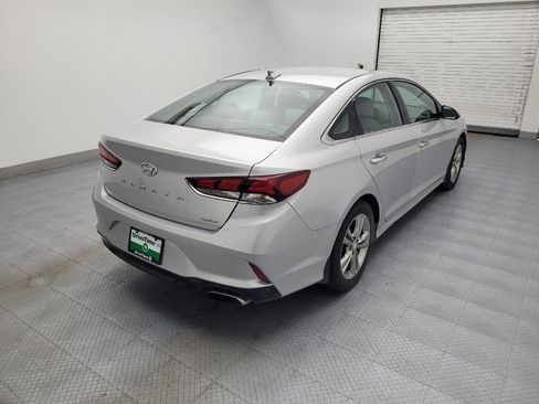Used 2018 Hyundai Sonata Limited image 9