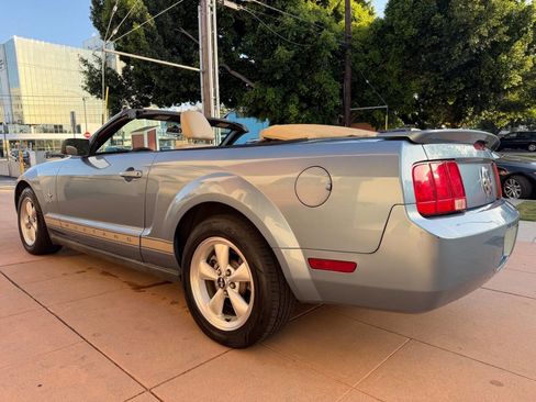 Used 2007 Ford Mustang Premium image 3