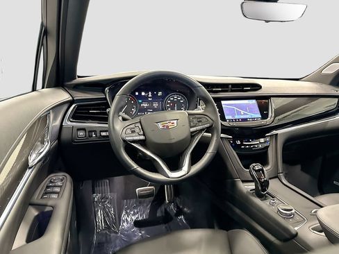 Used 2025 Cadillac XT6 Sport w/ Technology Package AWD/4WD image 26
