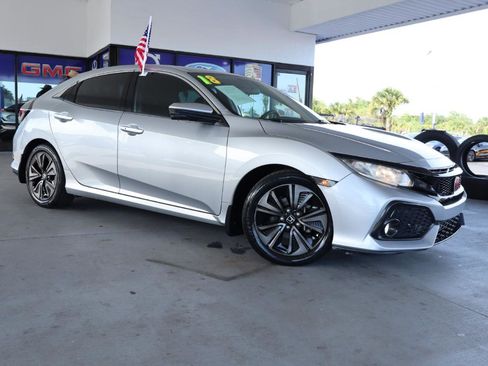 Used 2018 Honda Civic EX image 3