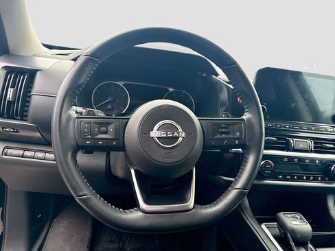 Used 2023 Nissan Pathfinder SL w/ Lighting Package (N92) AWD/4WD image 11