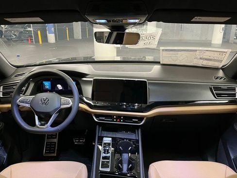 New 2026 Volkswagen Atlas Cross Sport SEL R-Line image 7