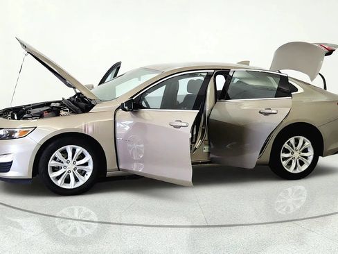 Used 2024 Chevrolet Malibu LT FWD image 9