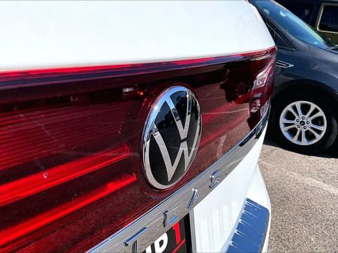 Used 2025 Volkswagen Atlas SE FWD image 31