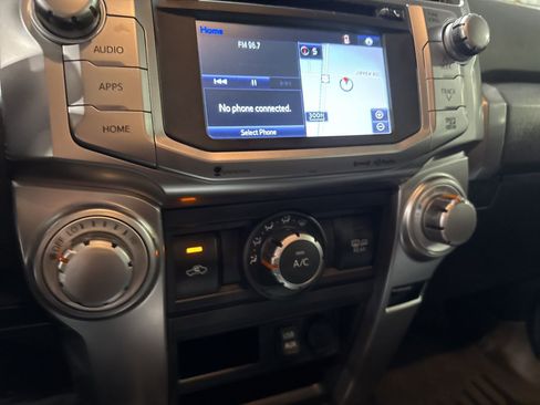 Used 2016 Toyota 4Runner SR5 image 24