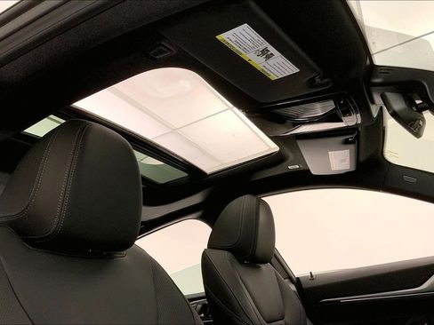 Used 2025 BMW M440i RWD image 26
