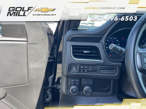 Used 2024 Chevrolet Suburban RST w/ Luxury Package AWD/4WD image 15