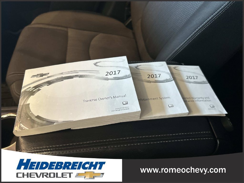 Used 2017 Chevrolet Traverse LT w/ Style and Technology Package AWD/4WD image 28