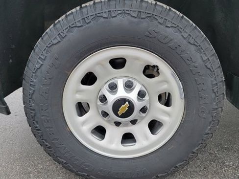 Used 2024 Chevrolet Silverado 3500 LT image 13