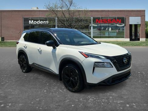 Certified 2023 Nissan Rogue SV w/ SV Premium B Package FWD image 8