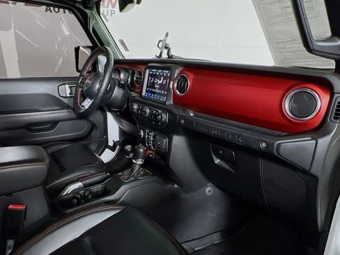 Used 2021 Jeep Wrangler Unlimited Rubicon image 39