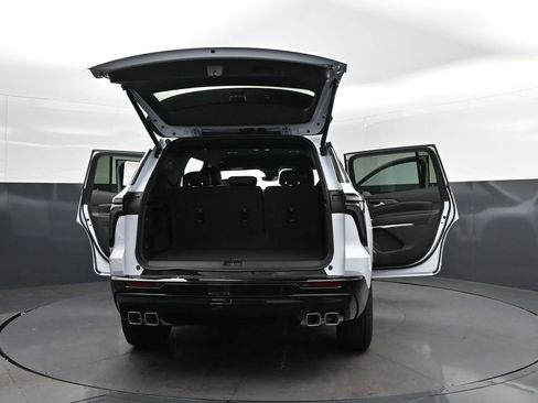 New 2026 Chevrolet Traverse RS FWD image 32