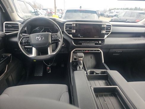 Used 2023 Toyota Tundra SR5 w/ SR5 Convenience Package AWD/4WD image 9