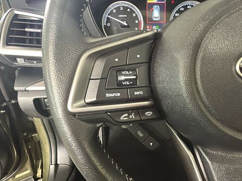 Used 2023 Subaru Forester Premium AWD/4WD image 20