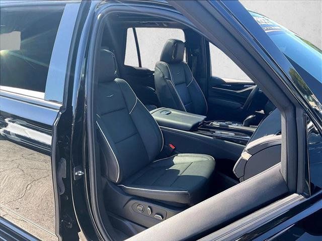 Used 2023 Cadillac Escalade Sport AWD/4WD image 9