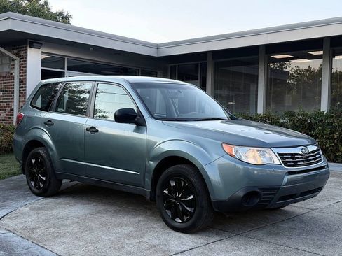 Used 2010 Subaru Forester 2.5X AWD/4WD image 7