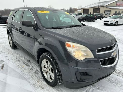Used 2011 Chevrolet Equinox LS w/ Bluetooth Package image 3