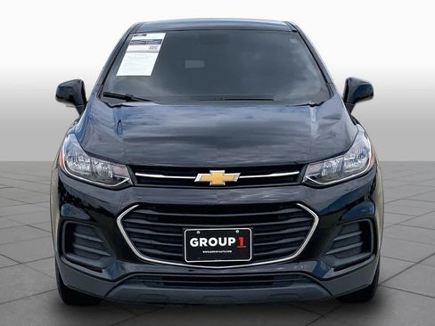 Used 2019 Chevrolet Trax LS w/ Tint and Cruise Package AWD/4WD image 4
