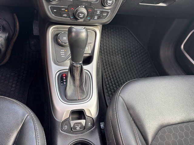 Used 2018 Jeep Compass Latitude w/ Popular Equipment Group AWD/4WD image 16