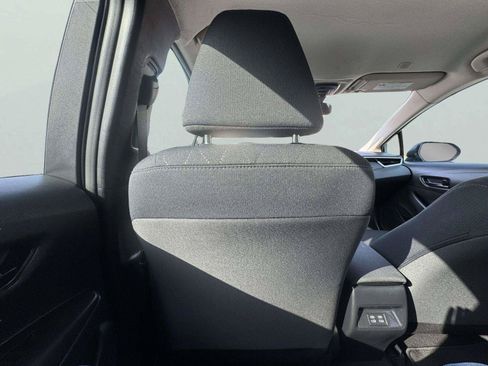 Used 2025 Toyota Corolla LE FWD image 39