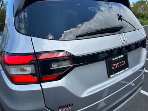Used 2024 Honda Pilot TrailSport image 26