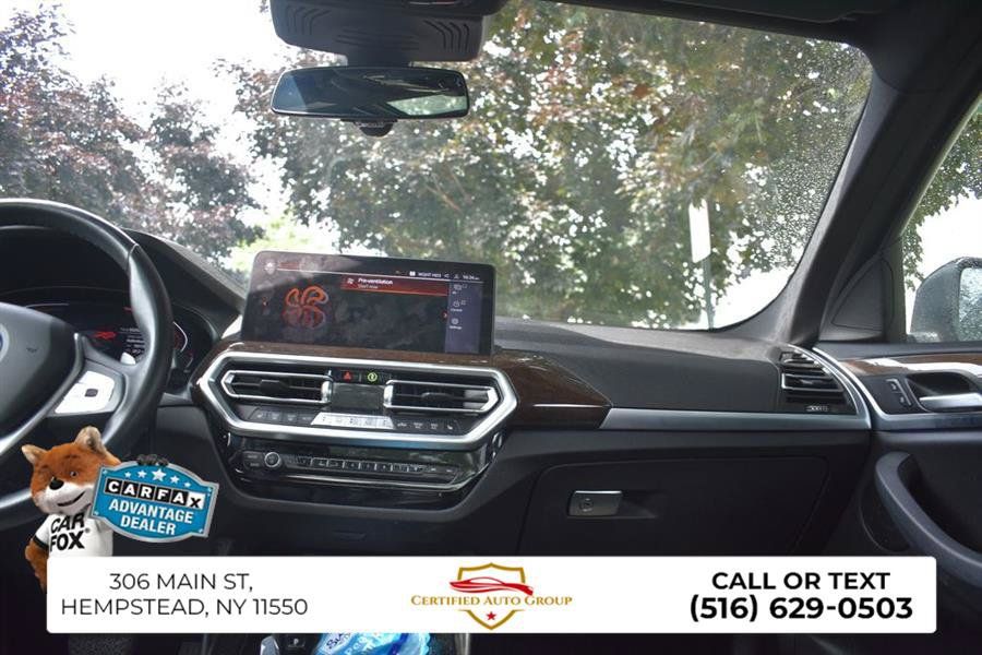 Used 2024 BMW X4 xDrive30i AWD/4WD image 25