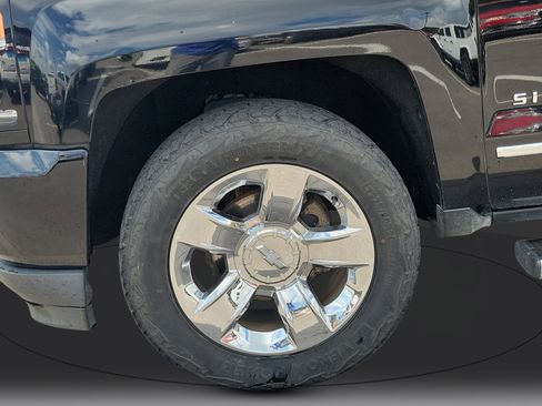 Used 2017 Chevrolet Silverado 1500 LTZ Z71 AWD/4WD image 9