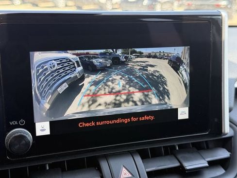 Used 2025 Toyota RAV4 XLE FWD image 18