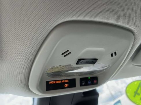 Used 2024 Chevrolet Trax LT w/ Driver Confidence Package FWD image 32