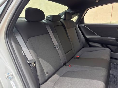Used 2025 Hyundai Ioniq 6 SE RWD image 34
