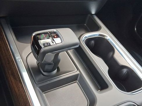 New 2026 GMC Sierra 1500 Elevation AWD/4WD image 15