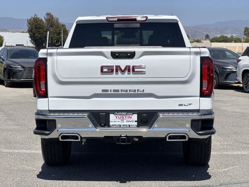 New 2026 GMC Sierra 1500 SLT w/ SLT Premium Plus Package AWD/4WD image 4