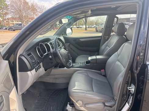 Used 2008 Toyota 4Runner SR5 image 9