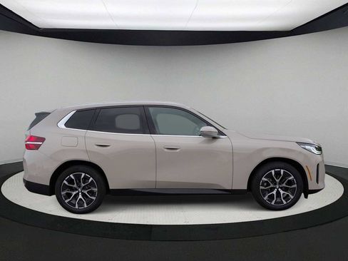 Used 2025 BMW X3 xDrive30i w/ Convenience Package AWD/4WD image 9