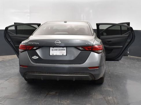Used 2024 Nissan Sentra SV w/ Trunk Package image 30