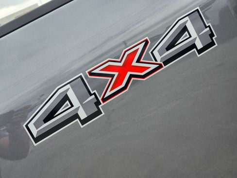 Used 2025 Ford F250 Platinum AWD/4WD image 13