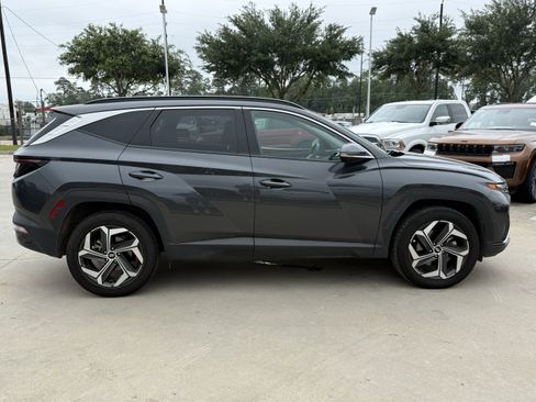 Used 2024 Hyundai Tucson Limited AWD/4WD image 3