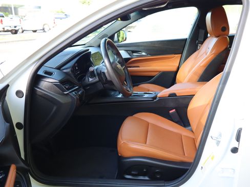 Used 2025 Cadillac CT4 Premium Luxury RWD image 22