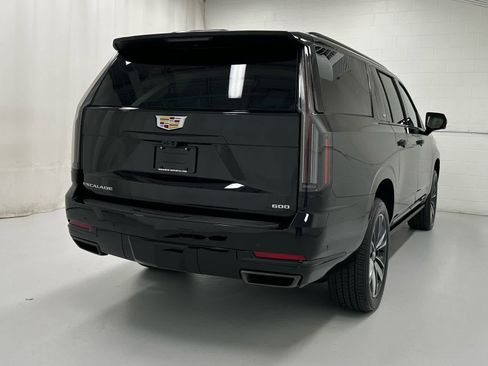 Used 2026 Cadillac Escalade ESV Sport w/ Touring Package AWD/4WD image 6