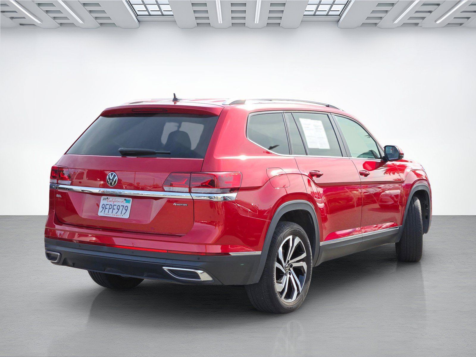 Used 2023 Volkswagen Atlas SEL AWD/4WD image 4