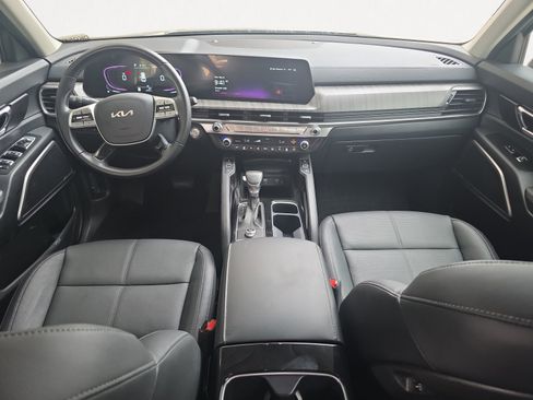 Certified 2024 Kia Telluride EX w/ EX Captain's Chair Package FWD image 2
