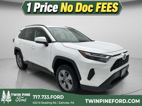 Used 2023 Toyota RAV4 LE AWD/4WD image 1