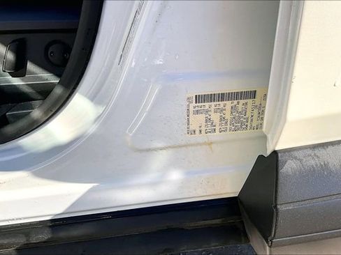 Used 2021 Nissan Rogue SV image 16