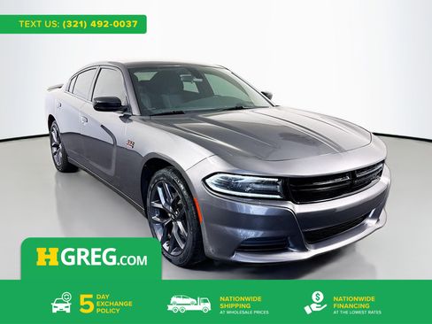 Used 2019 Dodge Charger SXT w/ Plus Group RWD image 1