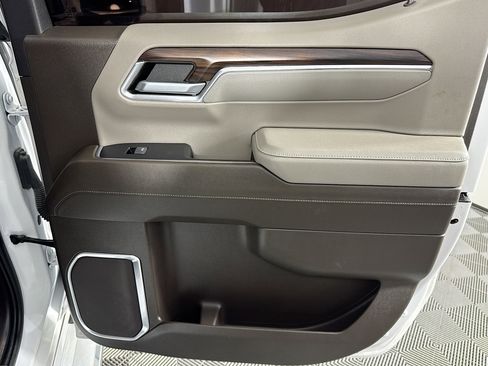 Used 2022 GMC Sierra 1500 SLT image 27